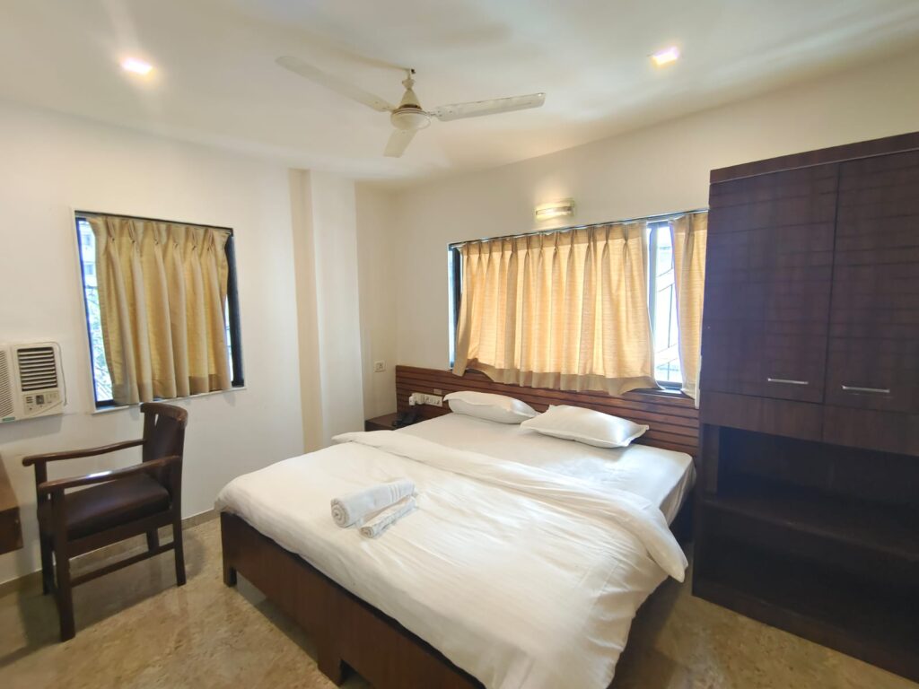 Hotels In Malad East