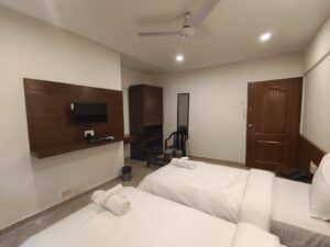 Hotels In Malad